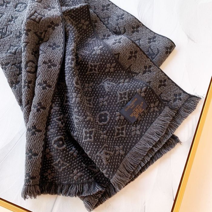 Louis Vuitton Scarf LV00030